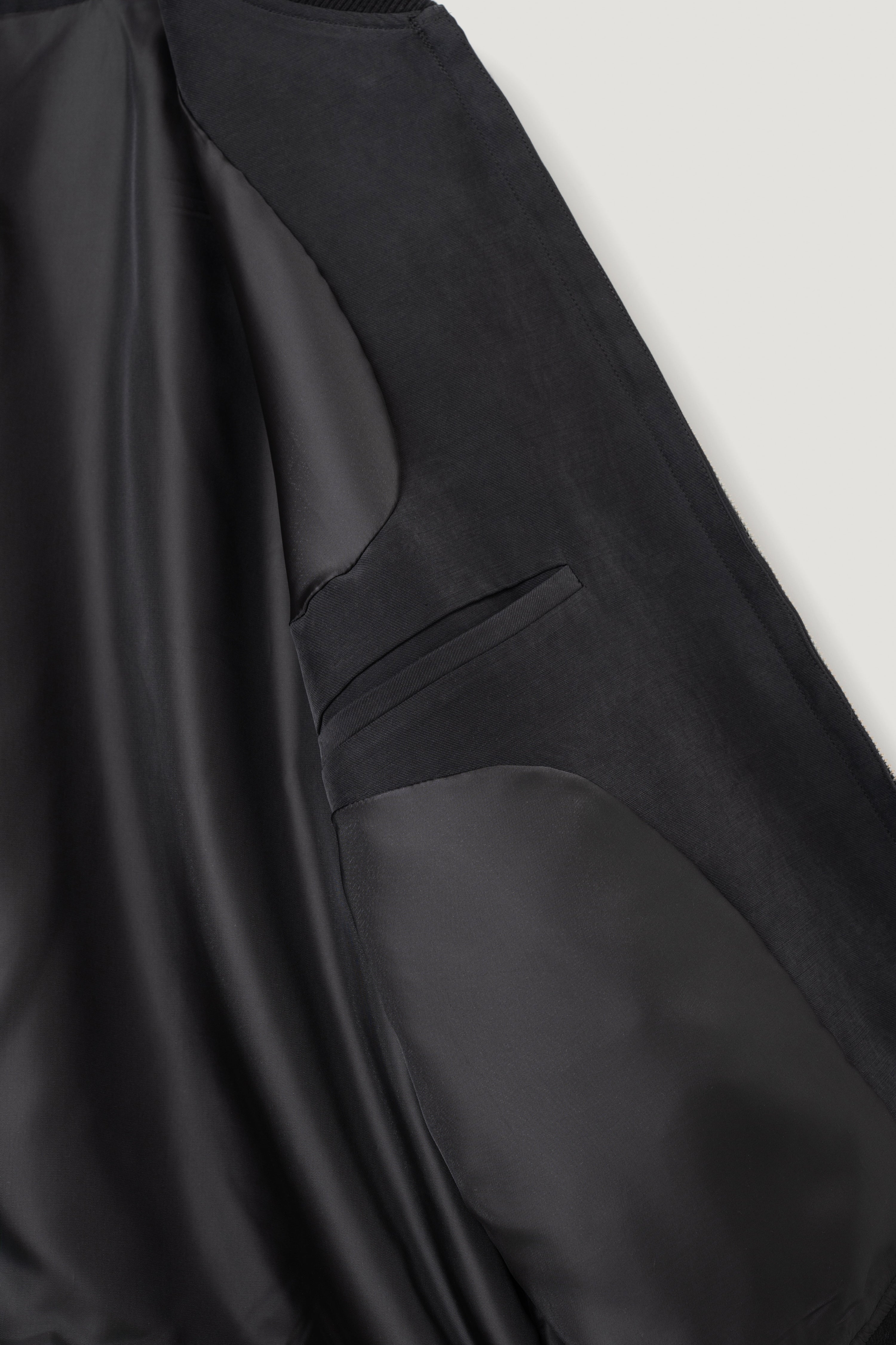 Cupro Bomber - Black