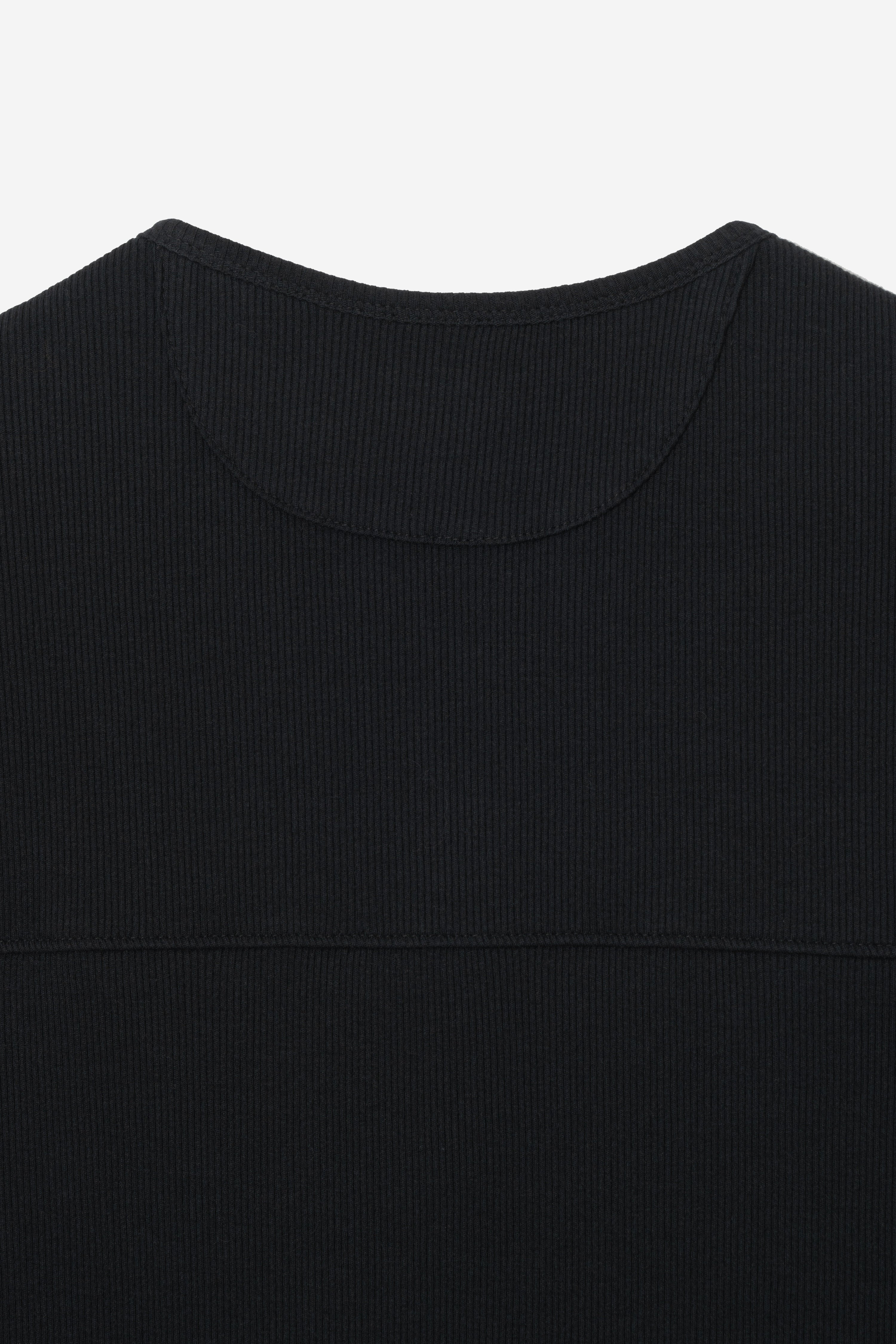 Fine Ribbed Henley T-Shirt - Black
