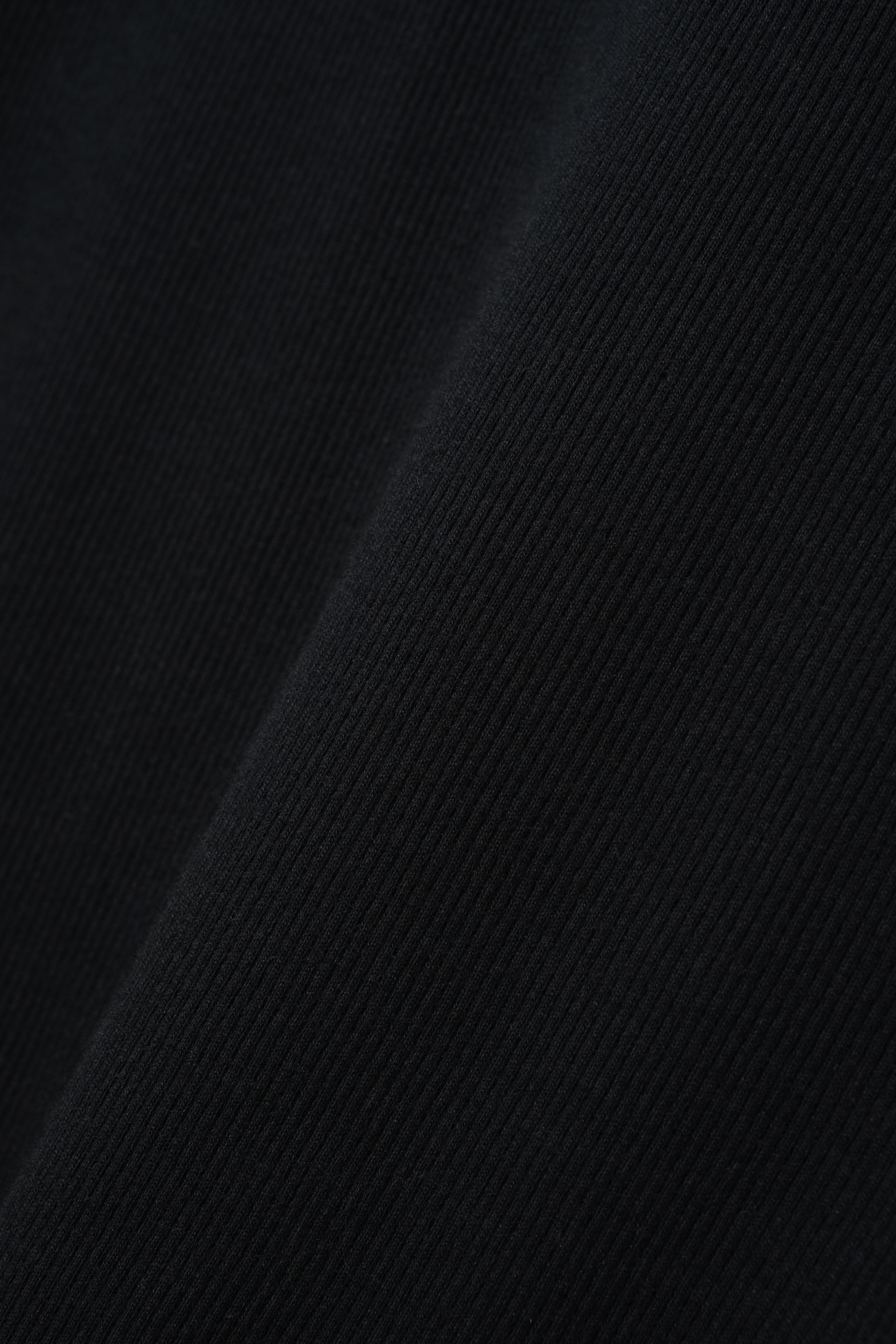 Fine Ribbed Henley T-Shirt - Black