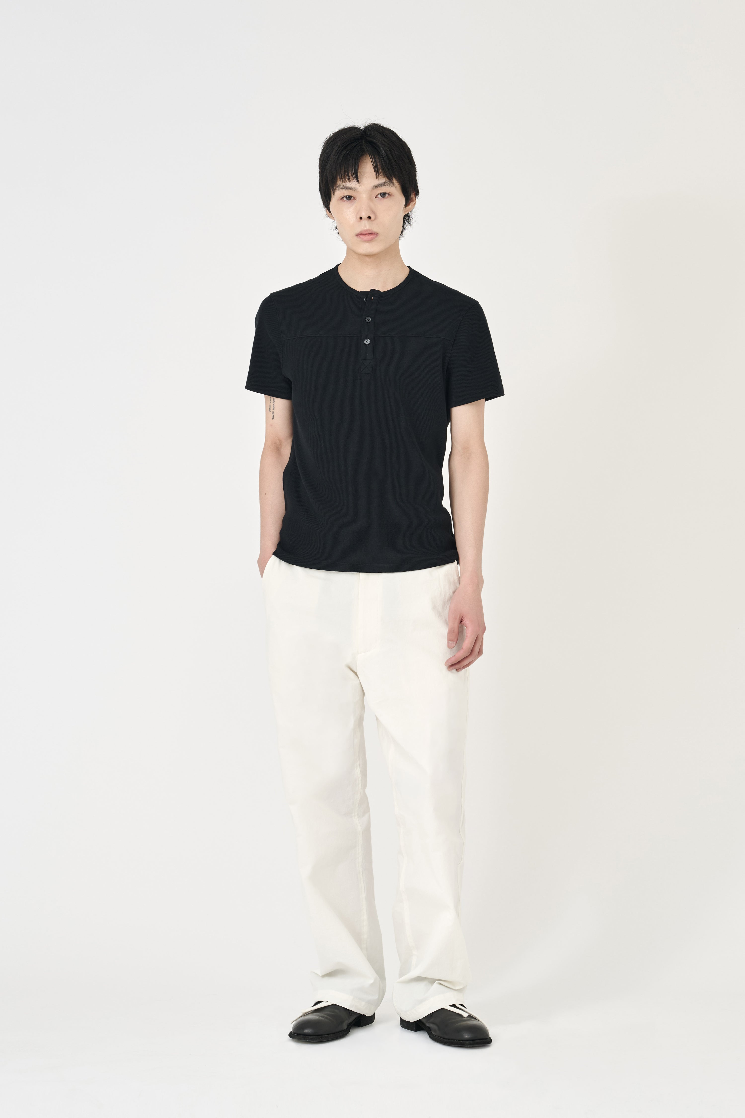 Fine Ribbed Henley T-Shirt - Black