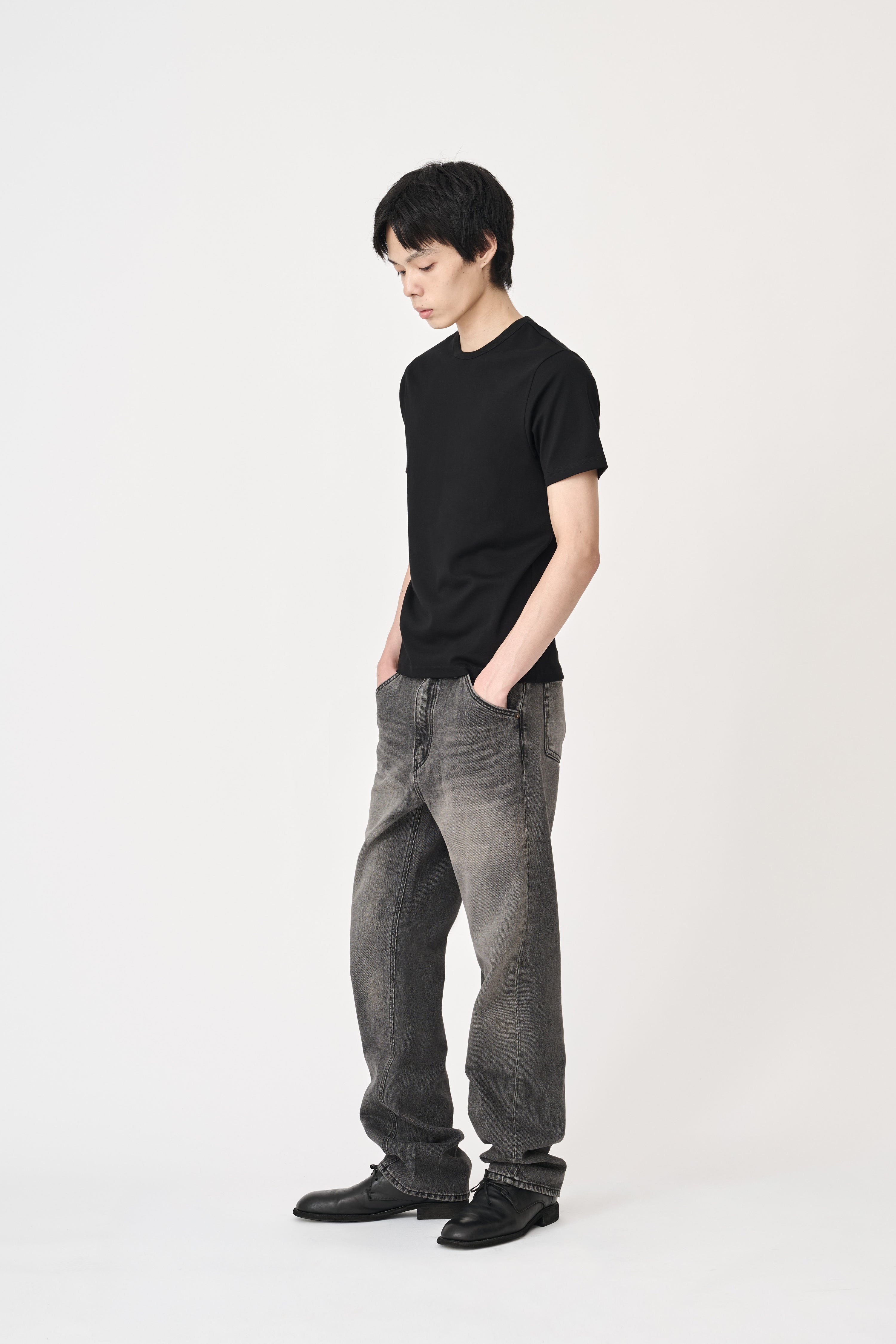Minimalist Suvin Cotton T-Shirt - Deep Black