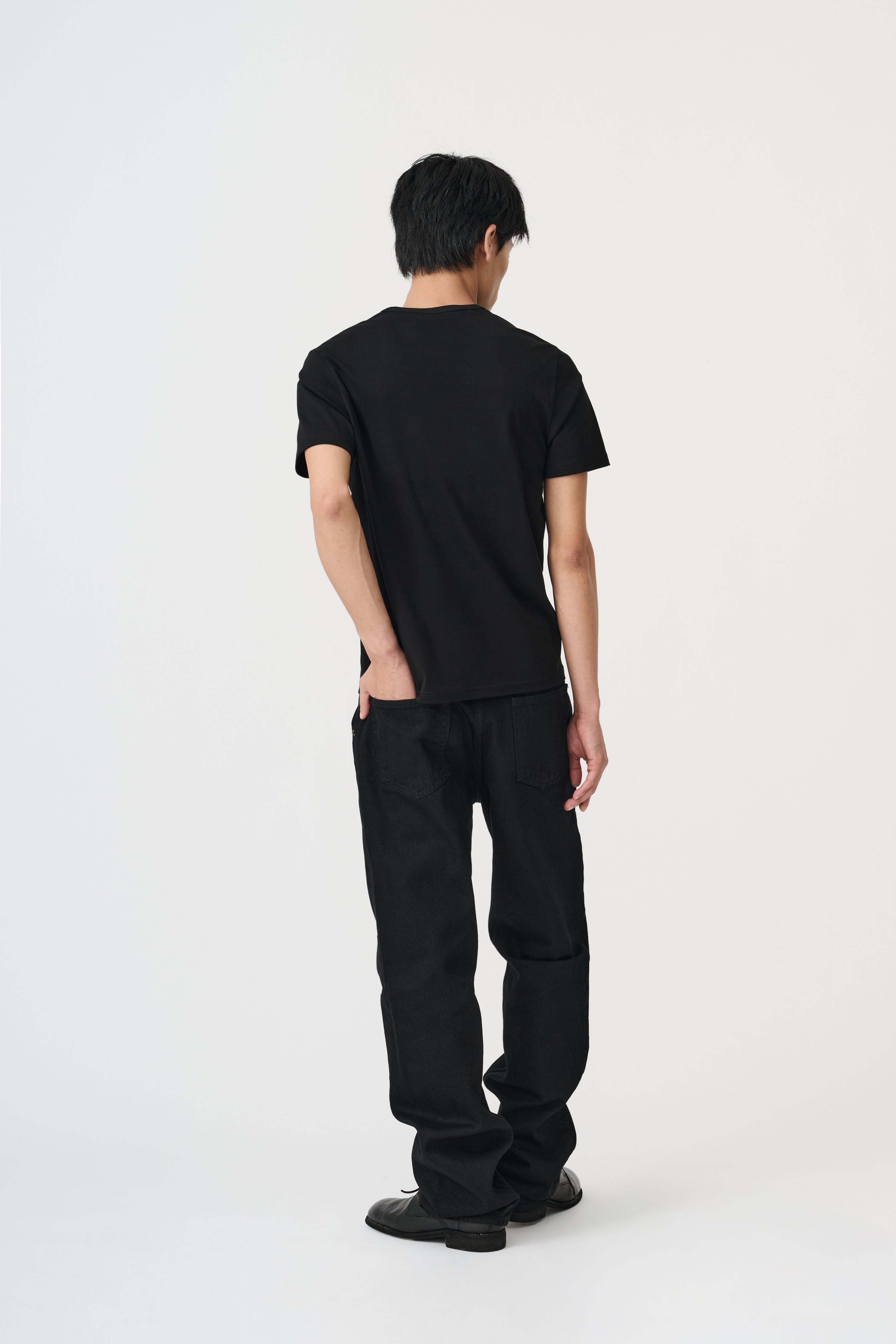Minimalist Suvin Cotton T-Shirt - Deep Black